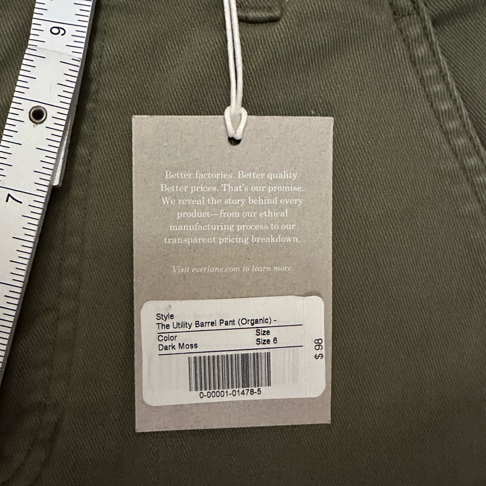 Everlane Utility Organic Cotton Barrel Pant - Picture 4 of 9